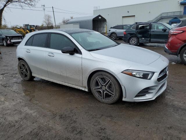 93105225 :رقم المزاد ، W1K3F4HB4NJ370710 vin ، 2022 Mercedes-benz A 250 4mat مزاد بيع
