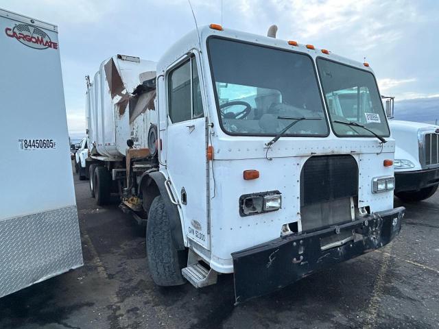 Auction sale of the 2003 Peterbilt Tractor 320, vin: 1NPZLT0X63D713956, lot number: 81089595