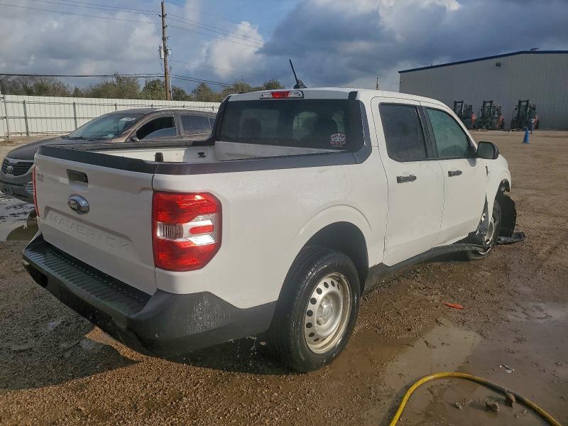 92376825 :رقم المزاد ، 3FTTW8E96NRB00399 vin ، 2022 Ford Maverick X مزاد بيع
