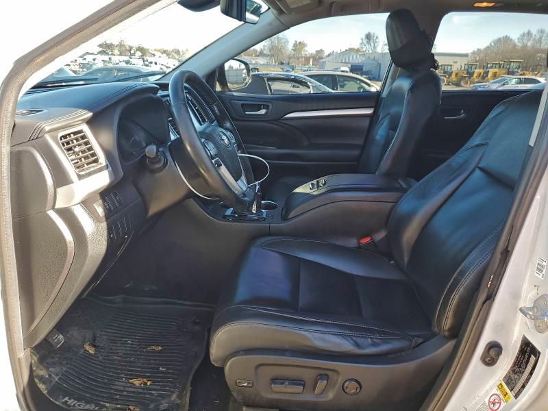 Продаж на аукціоні авто 2019 Toyota Highlander, vin: 5TDJZRFH9KS587231, номер лоту: 94098705