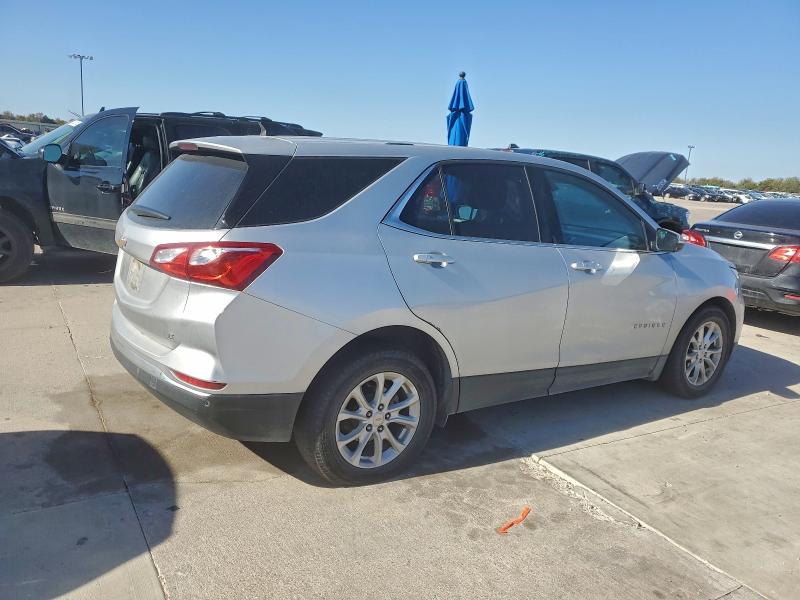 Продажа на аукционе авто 2018 Chevrolet Equinox Lt, vin: 2GNAXJEV1J6339084, номер лота: 92452125