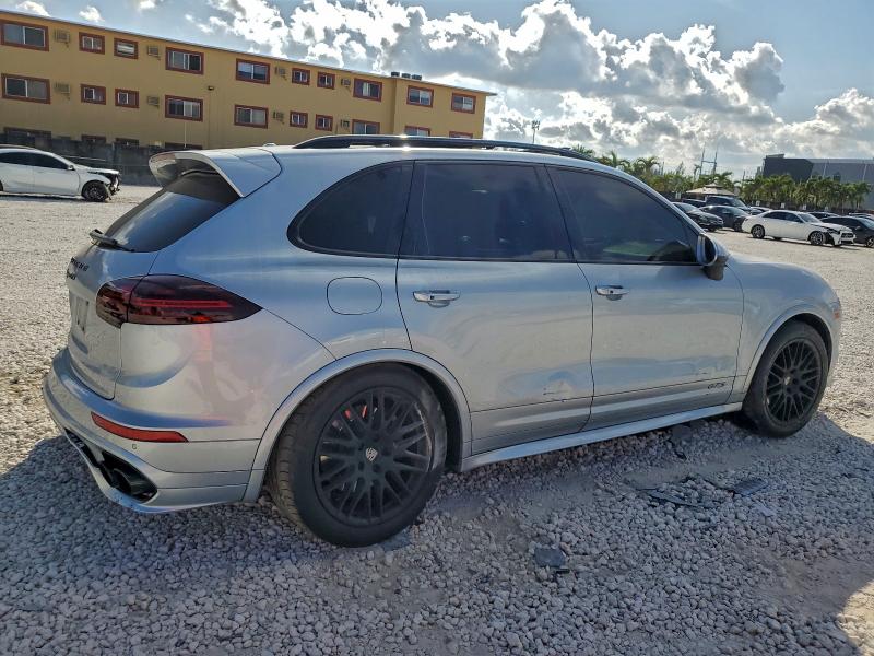 Продаж на аукціоні авто 2017 Porsche Cayenne, vin: WP1AD2A23HLA82321, номер лоту: 94309295