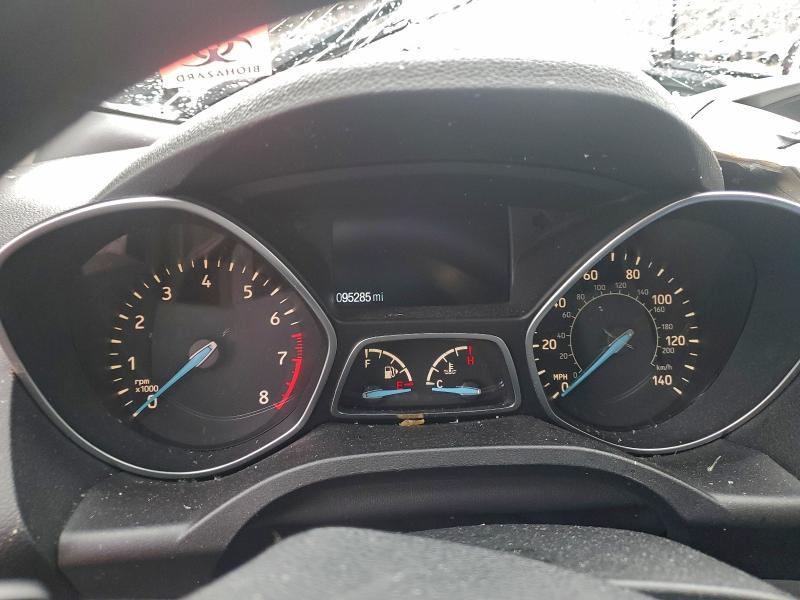 93354805 :رقم المزاد ، 1FMCU0GD3HUB74512 vin ، 2017 Ford Escape مزاد بيع