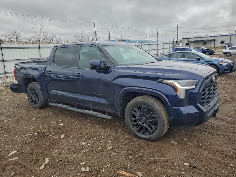 Продажа на аукционе авто 2022 Toyota Tundra Cre, vin: 5TFLA5DB9NX041051, номер лота: 94311555