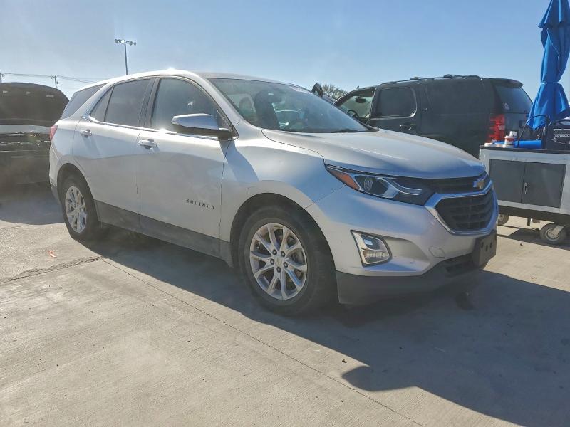 Продажа на аукционе авто 2018 Chevrolet Equinox Lt, vin: 2GNAXJEV1J6339084, номер лота: 92452125