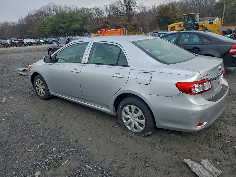 2013 Toyota Corolla მანქანა იყიდება აუქციონზე, vin: JTDBU4EE8DJ117639, აუქციონის ნომერი: 94405605