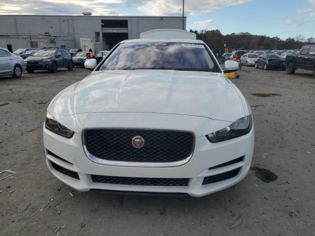 2018 Jaguar Xe მანქანა იყიდება აუქციონზე, vin: SAJAJ4FX4JCP25812, აუქციონის ნომერი: 90141255