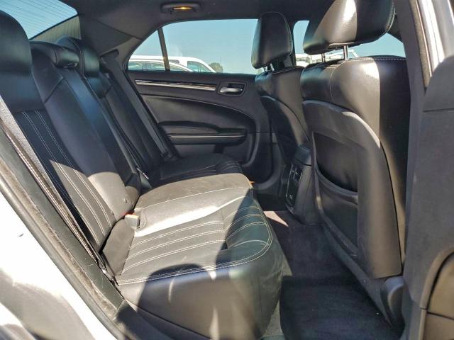94887775 :رقم المزاد ، 2C3CCABG1JH214100 vin ، 2018 Chrysler 300 مزاد بيع