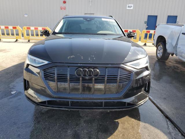 89839105 :رقم المزاد ، WA1LABGE3MB019699 vin ، 2021 Audi E-tron مزاد بيع