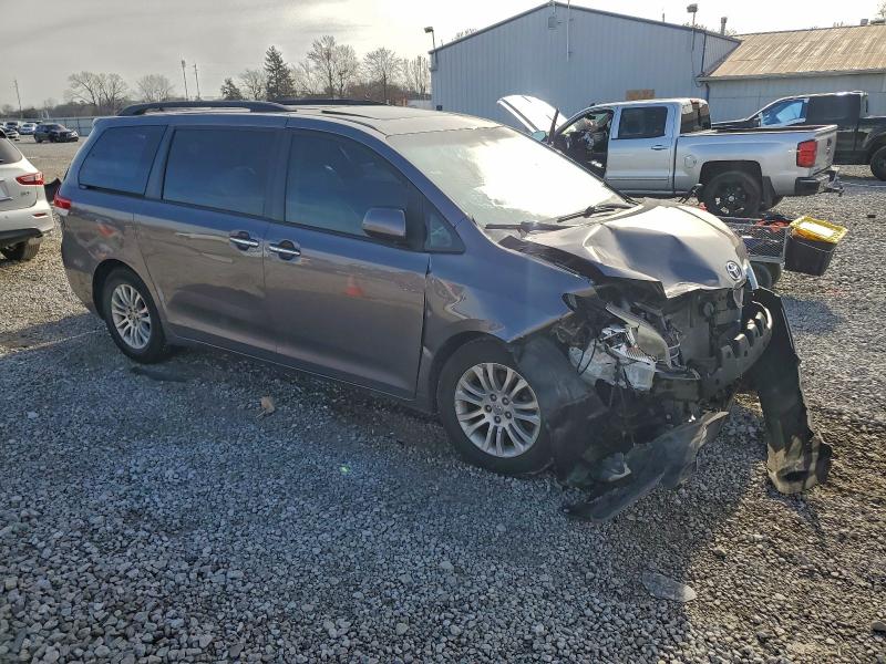 Aukcja sprzedaży 2011 Toyota Sienna, vin: 5TDYK3DC9BS109527, numer aukcji: 94238095