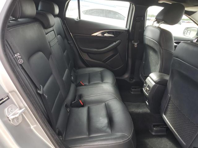 92027165 :رقم المزاد ، SJKCH5CP2JA048376 vin ، 2018 Infiniti Qx30 مزاد بيع