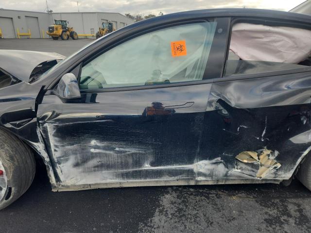 92378135 :رقم المزاد ، 7SAYGDEF4NF568573 vin ، 2022 Tesla Model Y مزاد بيع