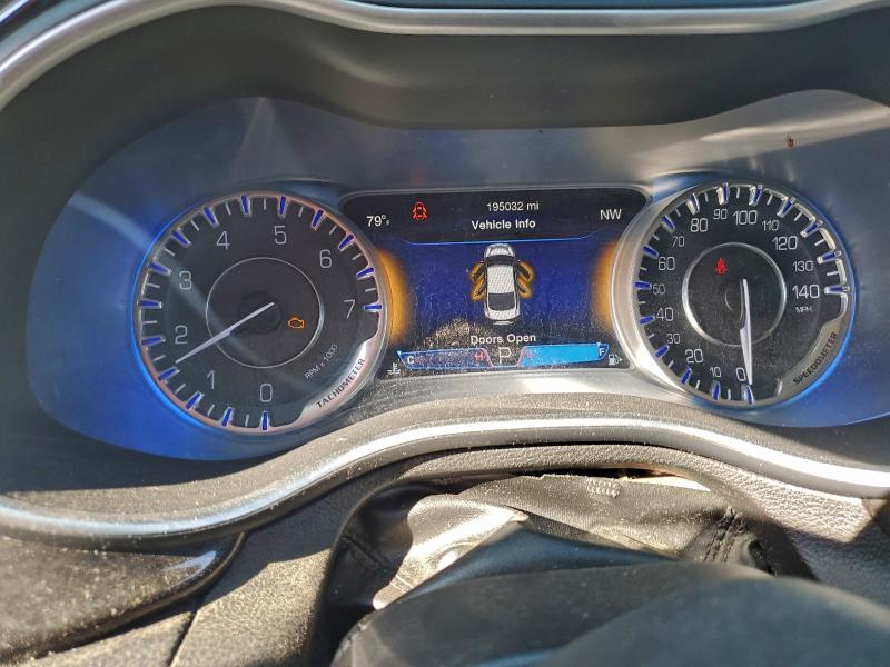 2015 Chrysler 200 მანქანა იყიდება აუქციონზე, vin: 1C3CCCCB7FN544742, აუქციონის ნომერი: 92028315