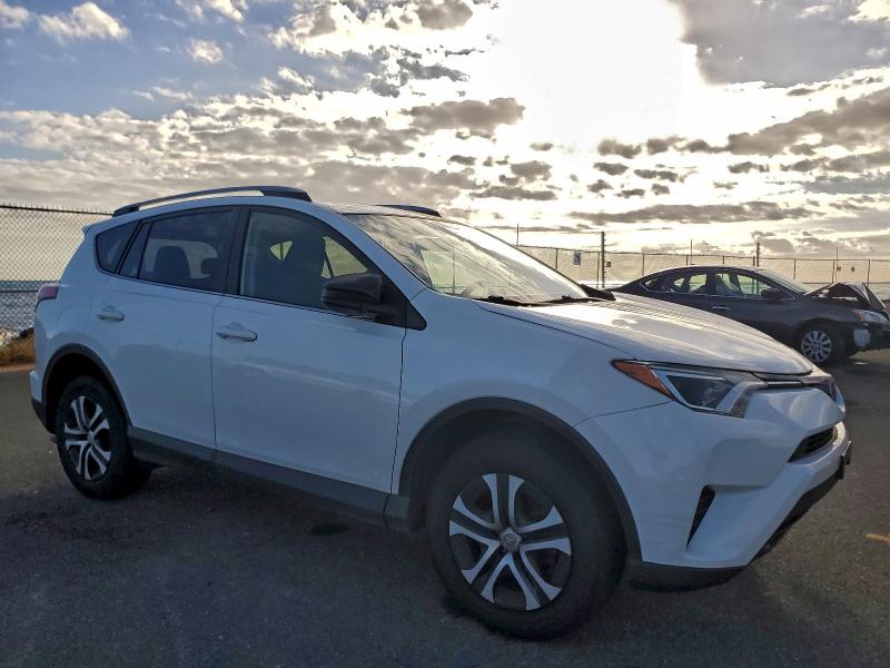 Продаж на аукціоні авто 2018 Toyota Rav4 Le, vin: JTMBFREV2JJ738779, номер лоту: 85439865