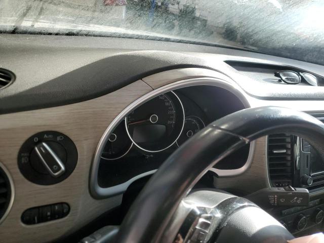 93763785 :رقم المزاد ، 3VW5DAAT9JM517589 vin ، 2018 Volkswagen Beetle مزاد بيع