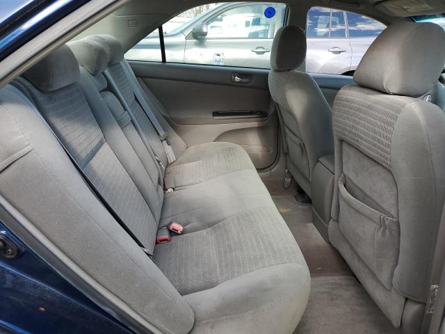 93338645 :رقم المزاد ، 4T1BE30K45U089578 vin ، 2005 Toyota Camry مزاد بيع