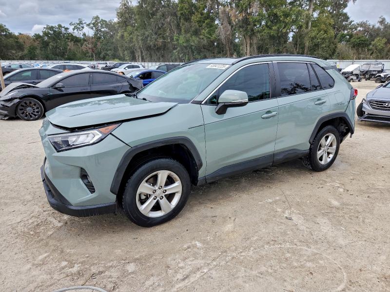 93841225 :رقم المزاد ، 2T3C1RFV3MW137887 vin ، 2021 Toyota Rav4 مزاد بيع