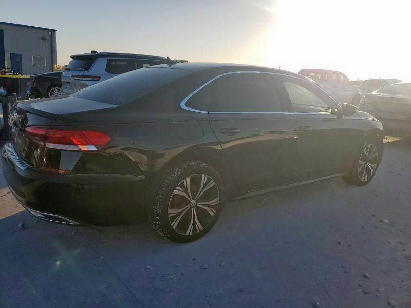 92585545 :رقم المزاد ، 1VWSA7A39NC004137 vin ، 2022 Volkswagen Passat مزاد بيع