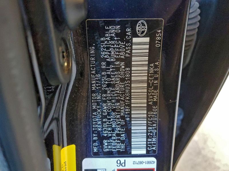 93730975 :رقم المزاد ، 4T1BF1FK6HU351808 vin ، 2017 Toyota Camry Le مزاد بيع