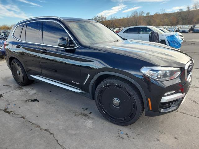 91399155 :رقم المزاد ، 5UXTR9C50JLC80079 vin ، 2018 Bmw X3 مزاد بيع