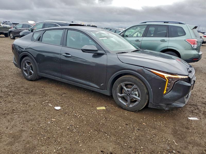 2025 Kia K4 მანქანა იყიდება აუქციონზე, vin: 3KPFT4DE1SE128577, აუქციონის ნომერი: 93004675