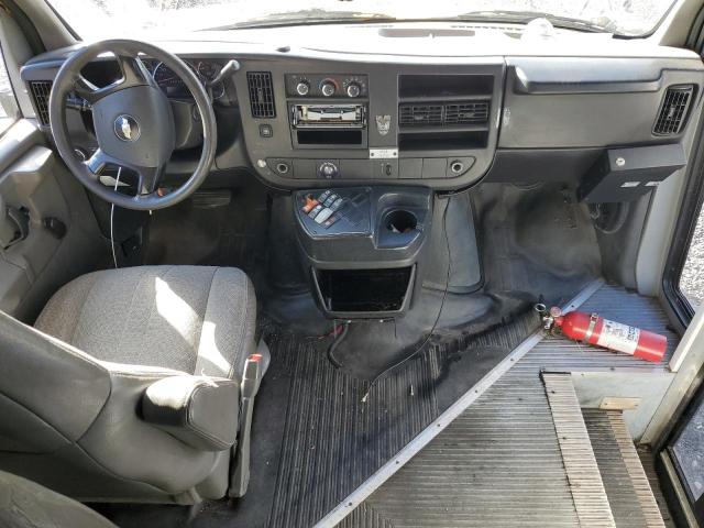 92332985 :رقم المزاد ، 1GBHG31C391155775 vin ، 2011 Chev Bus مزاد بيع