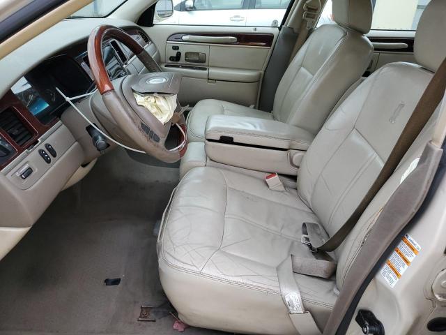 92342285 :رقم المزاد ، 1LNHM83W23Y619173 vin ، 2003 Lincoln Town Car مزاد بيع