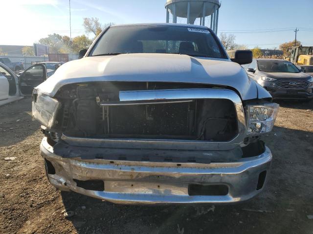 91592945 :رقم المزاد ، 1C6RR7GG6JS319683 vin ، 2018 Ram 1500 مزاد بيع