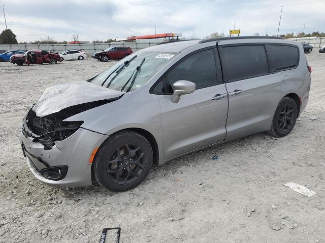 Продаж на аукціоні авто 2018 Chrysler Pacifica, vin: 2C4RC1EG0JR197463, номер лоту: 92090915