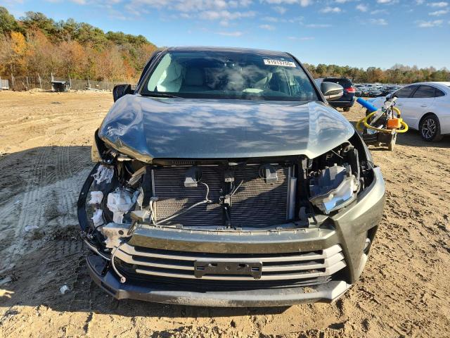 91913755 :رقم المزاد ، 5TDBZRFH0KS969295 vin ، 2019 Toyota Highlander مزاد بيع