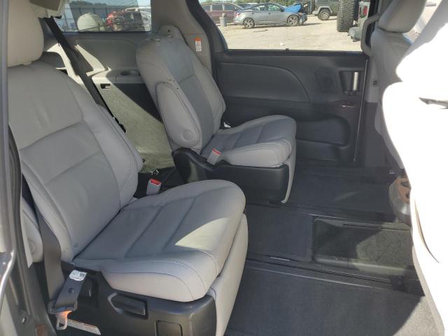 93194145 :رقم المزاد ، 5TDYZ3DC2HS886152 vin ، 2017 Toyota Sienna مزاد بيع