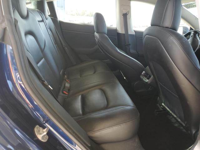 Продажа на аукционе авто 2018 Tesla Model 3, vin: 5YJ3E1EBXJF117392, номер лота: 92123395