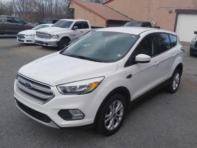 93452805 :رقم المزاد ، 1FMCU9GD6HUC58974 vin ، 2017 Ford Escape Se مزاد بيع