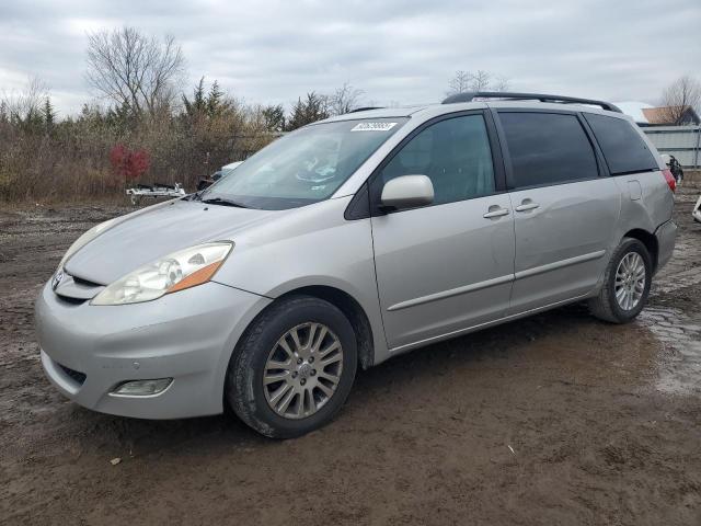 53142656 :رقم المزاد ، 5TDYK4CC3AS316002 vin ، 2010 Toyota Sienna مزاد بيع