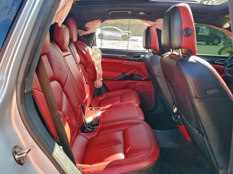 Продаж на аукціоні авто 2017 Porsche Cayenne, vin: WP1AD2A23HLA82321, номер лоту: 94309295
