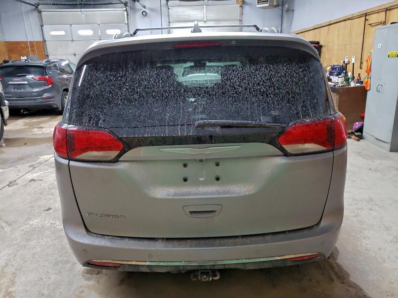 2017 Chrysler Pacifica T მანქანა იყიდება აუქციონზე, vin: 2C4RC1EG2HR846805, აუქციონის ნომერი: 92138285