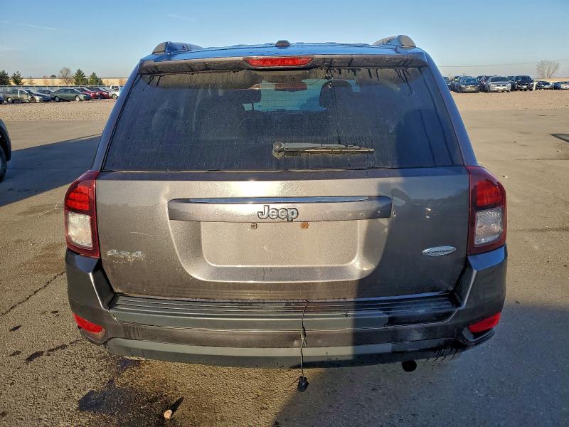 92762495 :رقم المزاد ، 1C4NJDEB0HD191105 vin ، 2017 Jeep Compass مزاد بيع