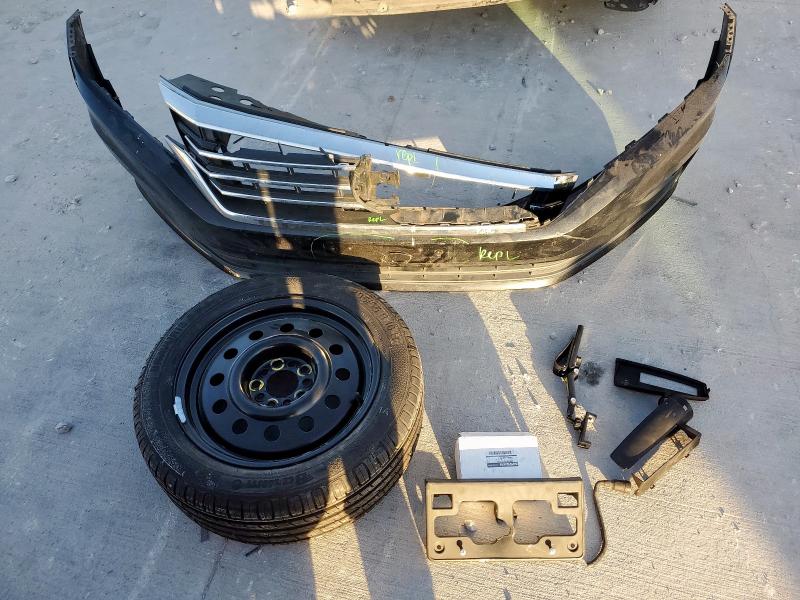 92585545 :رقم المزاد ، 1VWSA7A39NC004137 vin ، 2022 Volkswagen Passat مزاد بيع