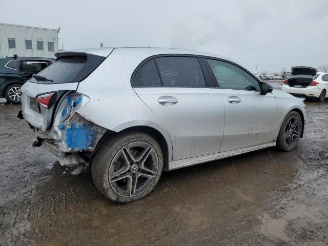 93105225 :رقم المزاد ، W1K3F4HB4NJ370710 vin ، 2022 Mercedes-benz A 250 4mat مزاد بيع