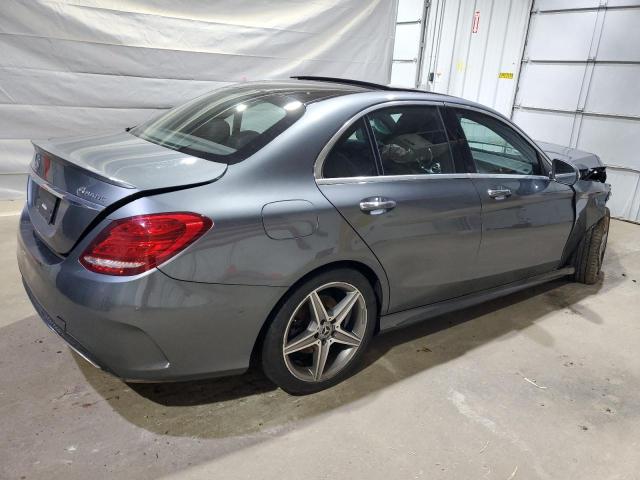 92700735 :رقم المزاد ، 55SWF4KB1HU225960 vin ، 2017 Mercedes-benz C مزاد بيع