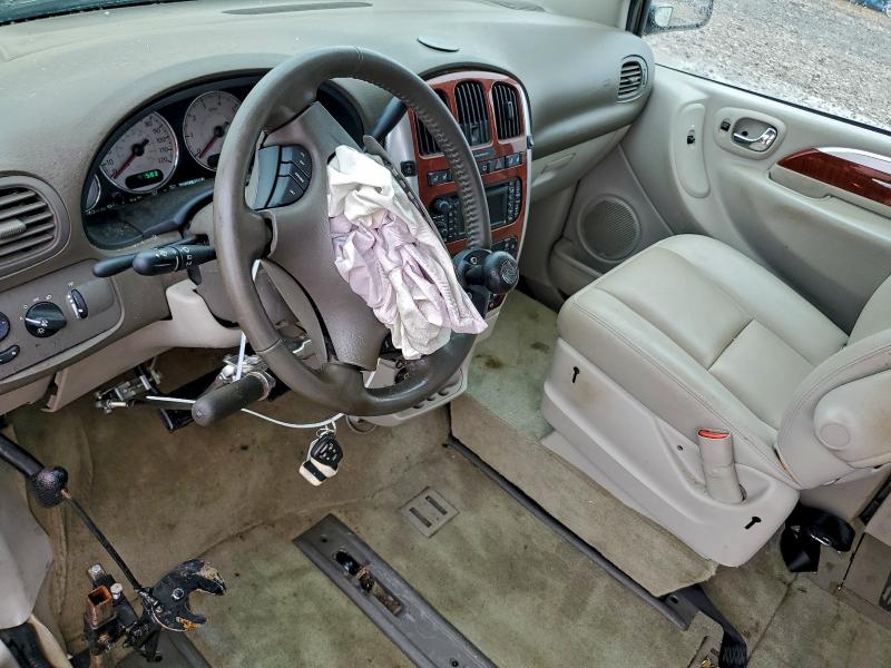 2006 Chrysler Town & Cou მანქანა იყიდება აუქციონზე, vin: 2A4GP64L26R617085, აუქციონის ნომერი: 94165745