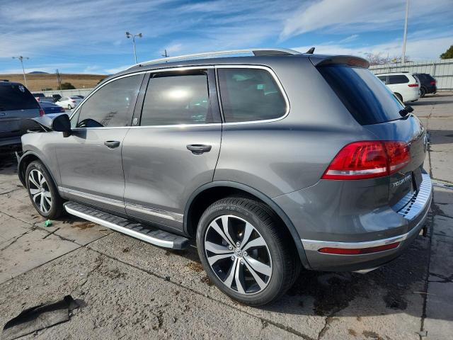 2017 Volkswagen Touareg მანქანა იყიდება აუქციონზე, vin: WVGRF7BP2HD001871, აუქციონის ნომერი: 93439345