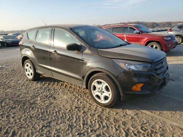 92066495 :رقم المزاد ، 1FMCU0F77KUC53393 vin ، 2019 Ford Escape S مزاد بيع
