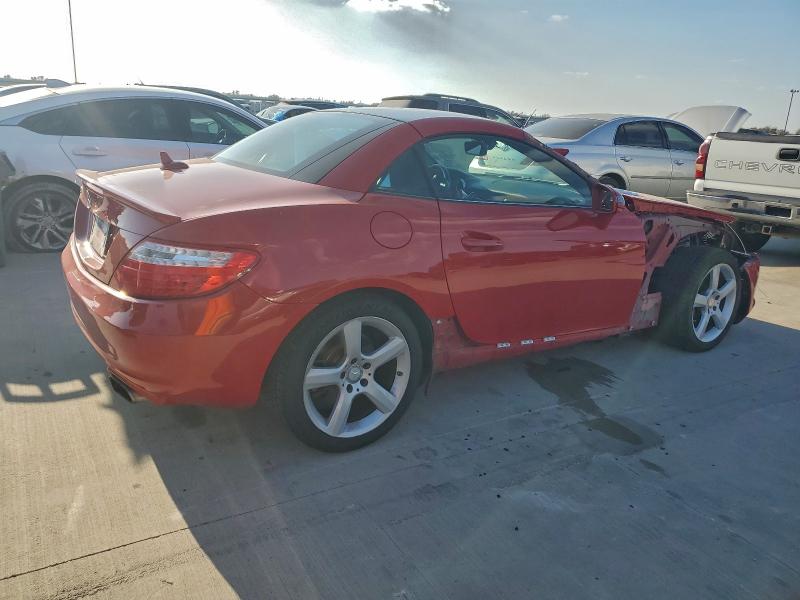 2012 Mercedes-benz Slk მანქანა იყიდება აუქციონზე, vin: WDDPK4HA9CF046091, აუქციონის ნომერი: 92873855