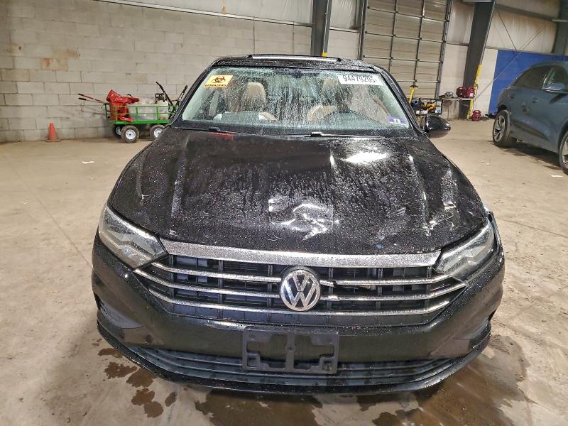 94479205 :رقم المزاد ، 3VWC57BU1KM006958 vin ، 2019 Volkswagen Jetta مزاد بيع