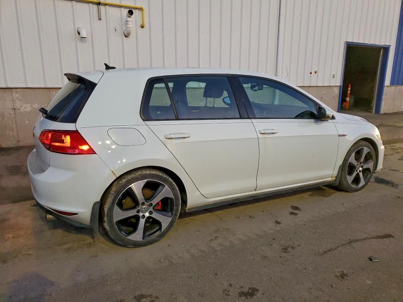 2015 Volkswagen Gti მანქანა იყიდება აუქციონზე, vin: 3VW4T7AU8FM064647, აუქციონის ნომერი: 94815475