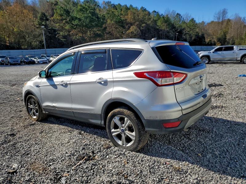 94647065 :رقم المزاد ، 1FMCU0GX1GUC23781 vin ، 2016 Ford Escape مزاد بيع