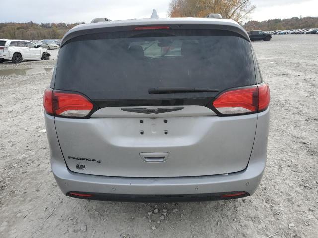 Продаж на аукціоні авто 2018 Chrysler Pacifica, vin: 2C4RC1EG0JR197463, номер лоту: 92090915