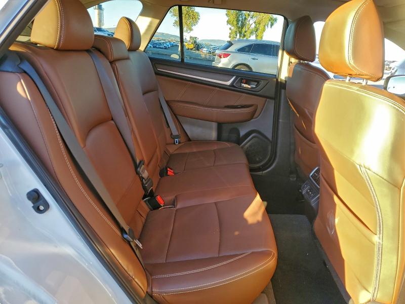 94254555 :رقم المزاد ، 4S4BSETC9J3260186 vin ، 2018 Subaru Outback مزاد بيع