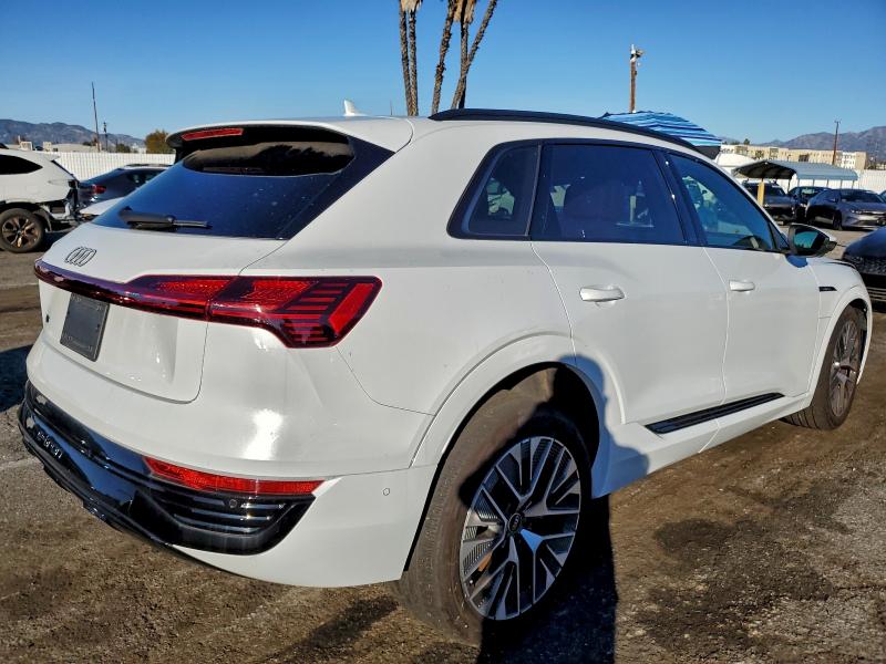 Продажа на аукционе авто 2024 Audi Q8 E-tron, vin: WA16AAGE7RB016268, номер лота: 94553885